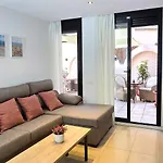 Apartment Nexthome Chill Out & Pool Center
