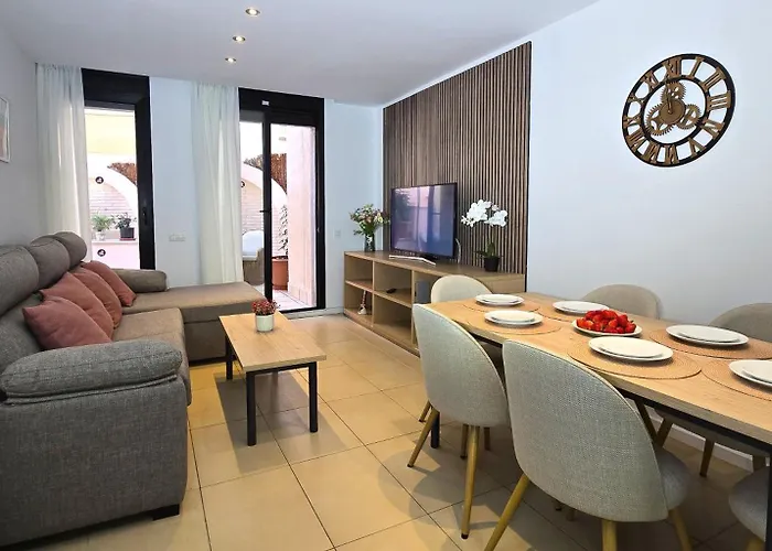 Nexthome Chill Out & Pool Center * Lloret de Mar