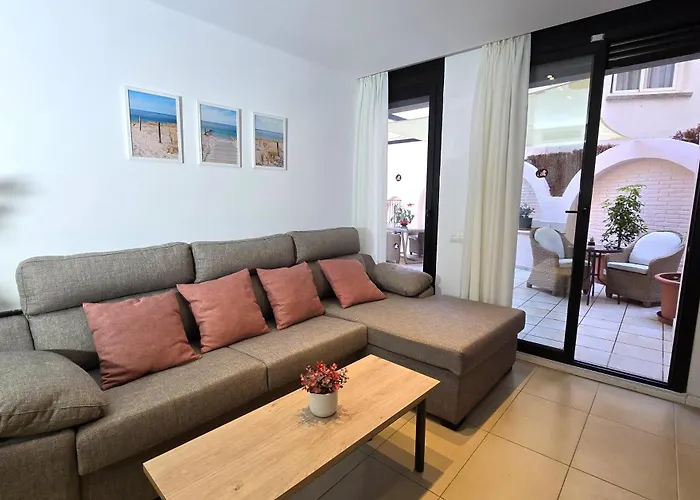 Апартаменти Nexthome Chill Out & Pool Center